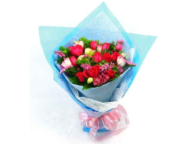 Florist Flower Bouquet - Roses Bouquet Q8 Bouquet - L19713 Photo